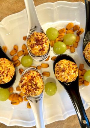 Una foto de Trufas saladas de queso y uva
