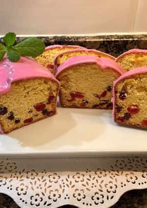 Una foto de Plumcake de frutas del bosque y miel