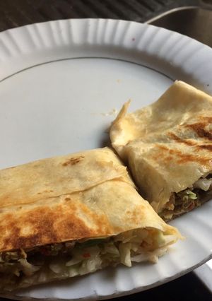 A picture of Tortilla shawarma.