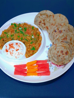 રીંગણનો ઓળો (Ringan Oro Recipe In Gujarati) રેસીપી મુખ્ય ફોટો