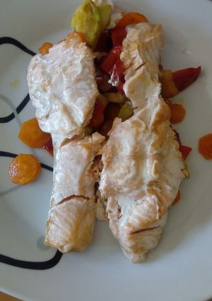 Una foto de Salmón al papillote