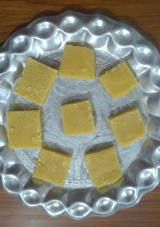 மைசூர் பா(க்)கு(Mysuru Pak recipe in Tamil) செய்முறை முக்கிய புகைப்படம்