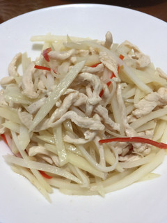 A picture of 馬鈴薯炒雞胸肉.