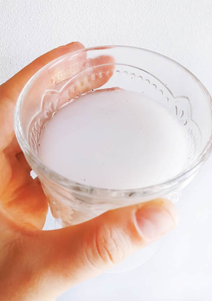 Una foto de Horchata de arroz (Bebida vegetal refrescante a base de arroz crudo)