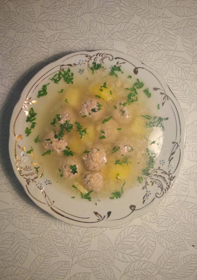 Суп с фрикадельками