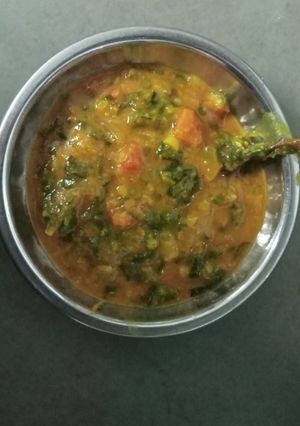 દાળ પાલક નુ શાક રેસીપી મુખ્ય ફોટો