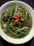 Tumis pedas sayur paret (selada air)