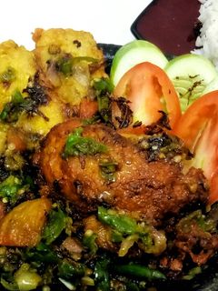 Foto resep Ayam Goreng Sambal Pecak