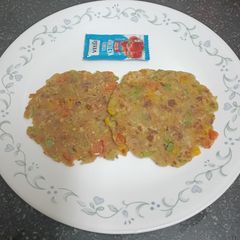 A picture of Herbed Capsicum Paratha (Healthy Shimla Mirch Paratha).