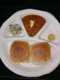 रेस्टोरेंट स्टाइल पाव भाजी (Restaurant Style Pav Bhaji recipe in hindi)