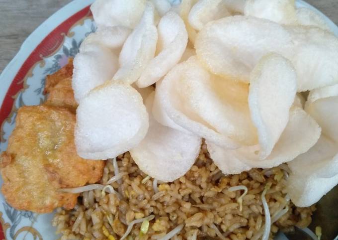 Nasi Goreng Jawa Simpel + Nugget Ayam homemade