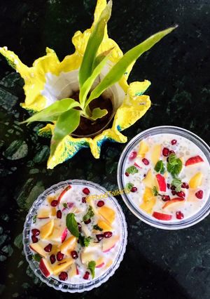 A picture of Sago fruits dessert.