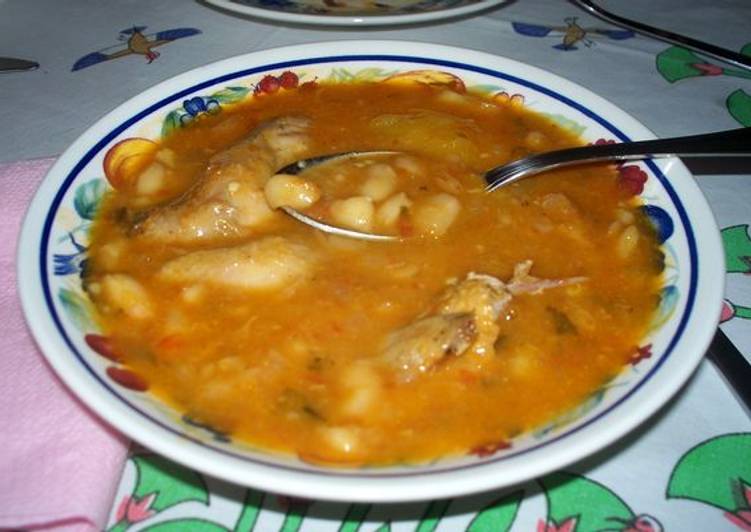 Alubias blancas de bote con codornices