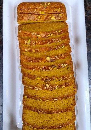 A picture of Eggless Whole Wheat Mango Cake.