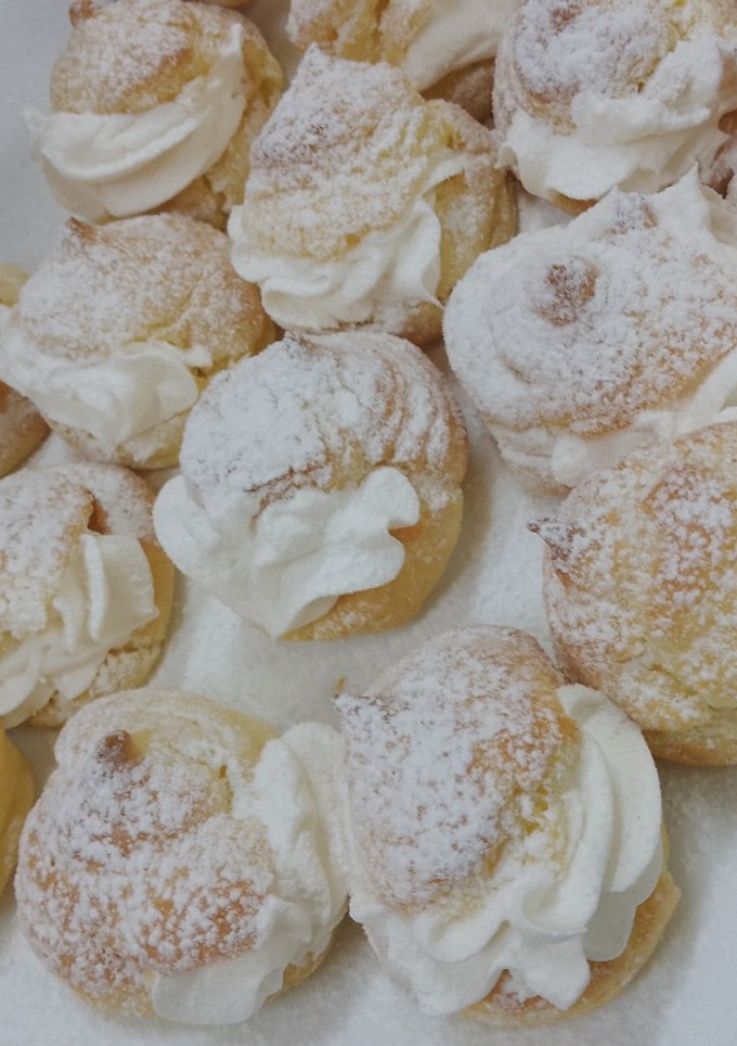 Una foto de Paté a choux "Profiteroles🥯