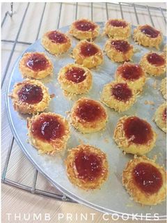 Foto resep Strawberry Thumbprint Cookies