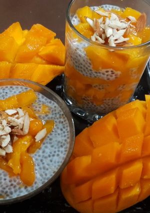 चिया मैंगो पुडिंग(Chia Mango Pudding recipe in hindi) रेसिपी मुख्य फोटो
