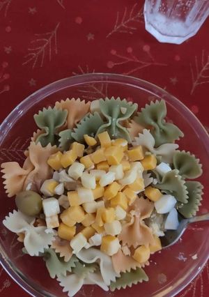 Una foto de Ensalada de Pasta Lazos