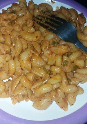 A picture of Red sauce macaroni.