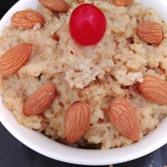 A picture of Suji & Broken wheat Halwa.