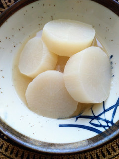 日式味增燉蘿蔔（家常燉菜）（便當菜）（清冰箱料理）（簡單料理）（電鍋料理） 的食譜成品照片
