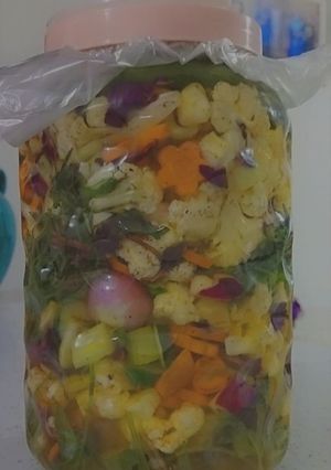 عکسی از دستور ترشی هفته بیجار