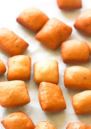 A picture of Mandazi.