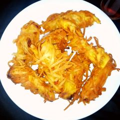 A picture of Crispy crunchy banana fry.