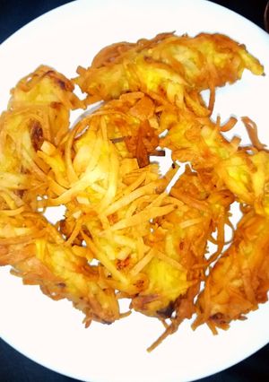 A picture of Crispy crunchy banana fry.