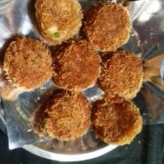 A picture of Chicken Russian cutlet.