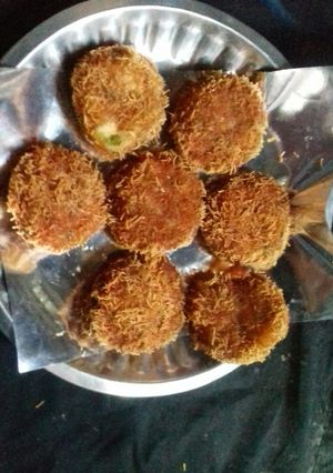 A picture of Chicken Russian cutlet.