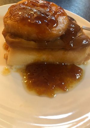 O poză a rețetei Budincă de griș cu caramel sărat și fructe caramelizate 🥰.