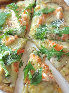 青醬鮮蝦野菇薄脆披薩pizza平底鍋版 的食譜成品照片