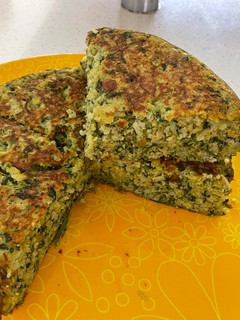 Una foto de Tortilla de arroz y espinacas