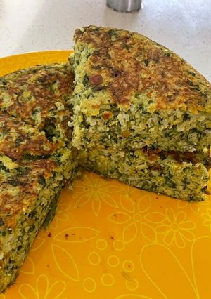 Una foto de Tortilla de arroz y espinacas
