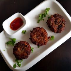 A picture of Rajma/ Kidney beans cutlet.