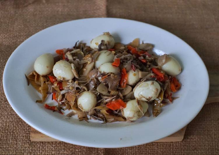 Langkah Mudah untuk Menyiapkan Tumis Jantung Pisang Telur Puyuh Anti Gagal