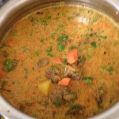 A picture of Meatball Curry.