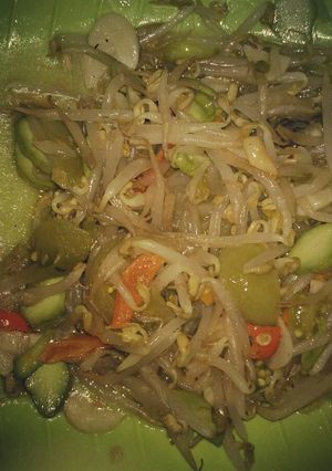 Foto resep Oseng Tauge Pete ala Tyka.