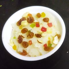 A picture of Almond Rava Halwa.