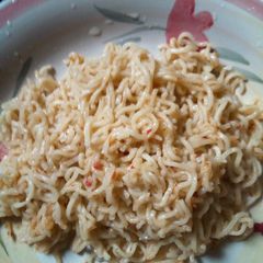 A picture of Peppered noodles.