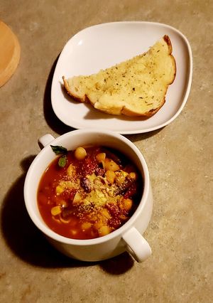 A picture of Minestrone Soup.