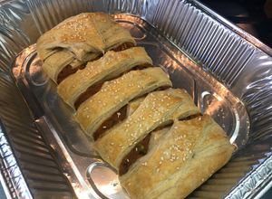 Una foto de Trenzas de Hojaldre con relleno de Carne al estilo Sonorense