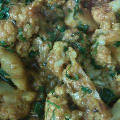 A picture of Gobi aloo masala.