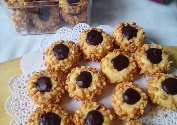 ChocoNut Cookies