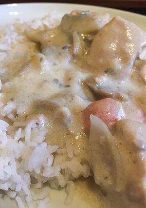 Francia pulykabecsinált (Blanquette de dinde) recept fotója