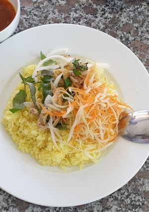 Hình của món Cơm gà Hội An.