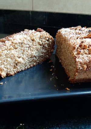 Una foto de Budín Integral de Coco y Nuez