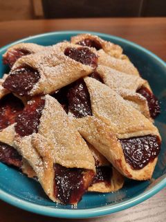 Tepertős-szilvalekváros papucs recept fotója