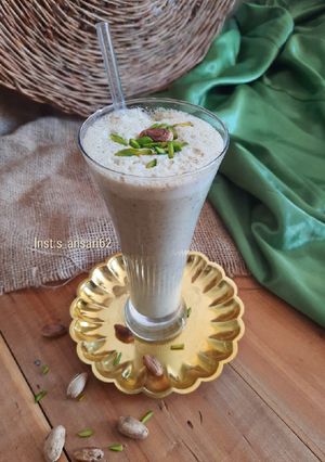 عکسی از دستور میلک شیک پسته